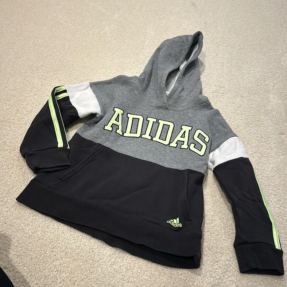 Adidas Sweatshirt